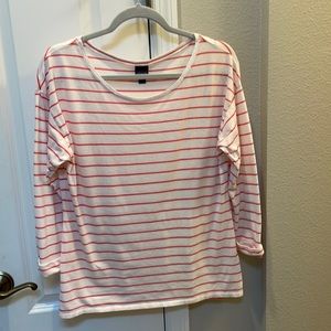 Patagonia Womens shirt, Quarter, length sleeve size large.